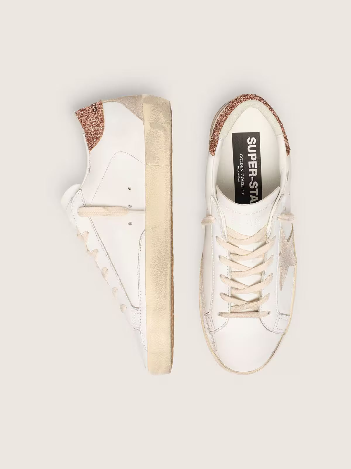 Golden Goose Super-Star avec son étoile en daim et contrefort paillettes rose pêche