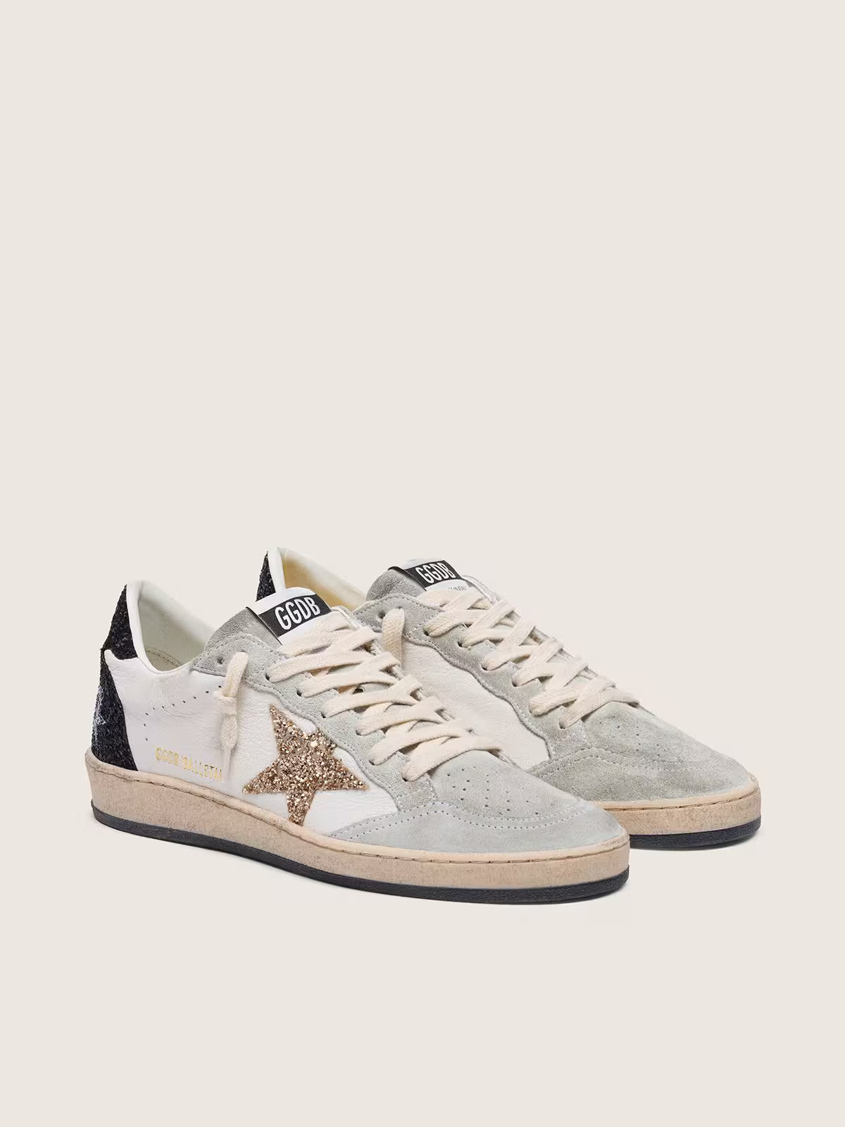 Golden Goose - Ball Star cuir nappa blanc, étoile à paillettes dorées & contrefort noir