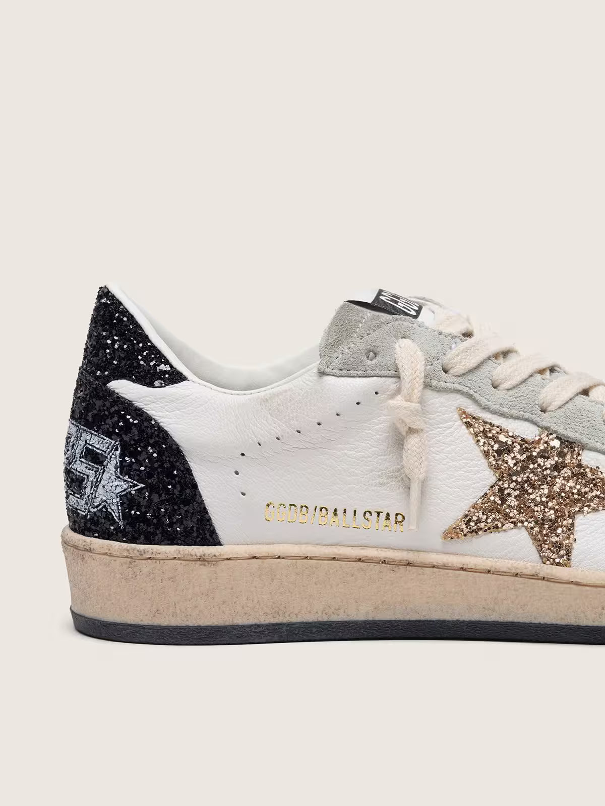 Golden Goose - Ball Star cuir nappa blanc, étoile à paillettes dorées & contrefort noir